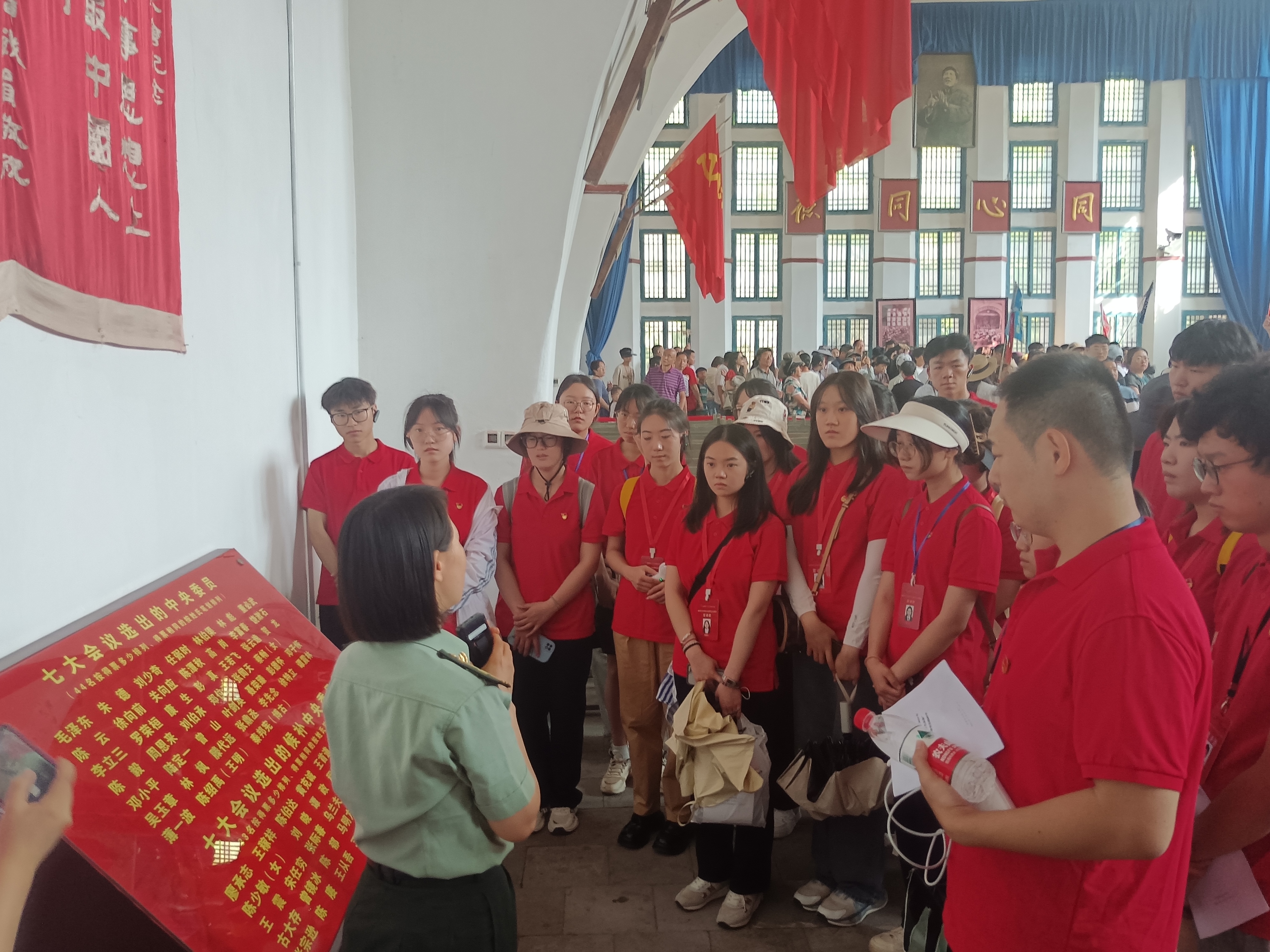 60b36a3d3644f06eaa48e04610c1f1c